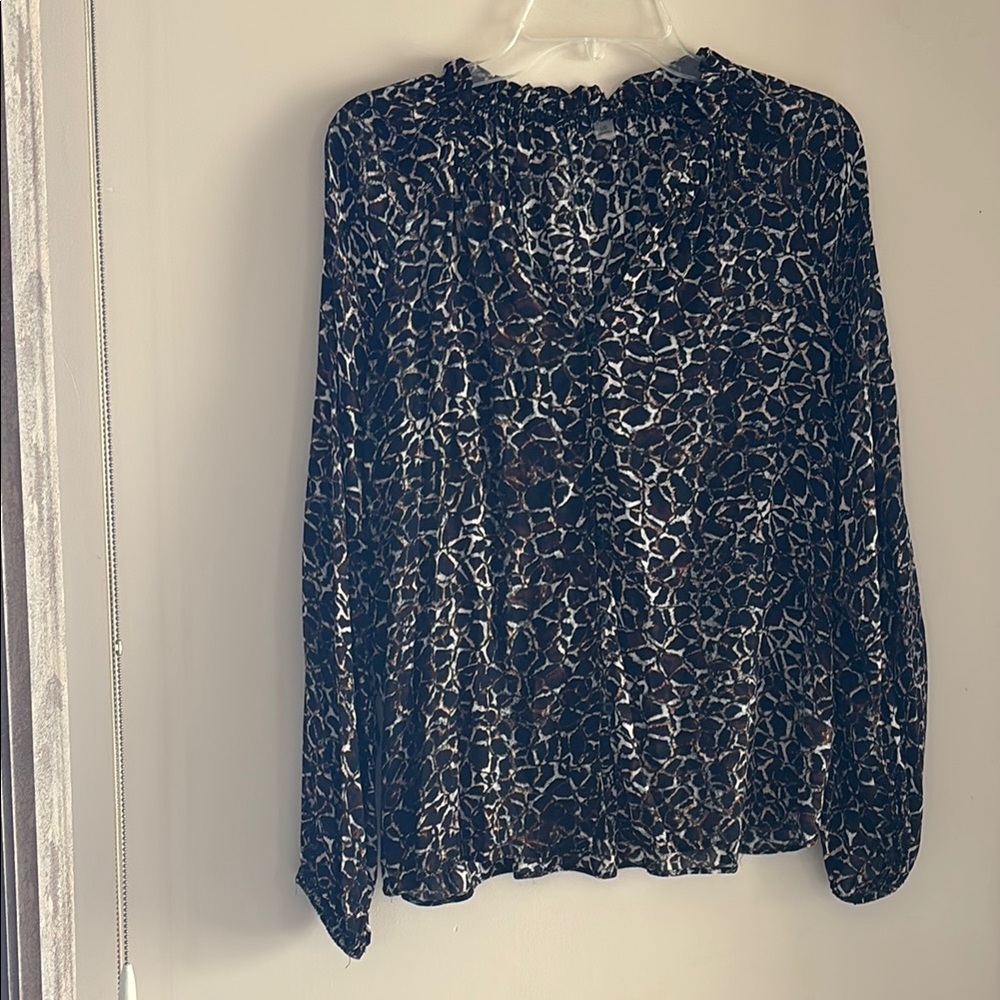 Leopard Print Long Sleeve Top